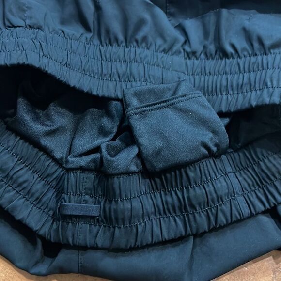 Athleta Black running Lined short size SP - Picture 6 of 12